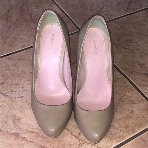 Nude pump heels